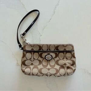 [NWOT] COACH Signature Wristlet